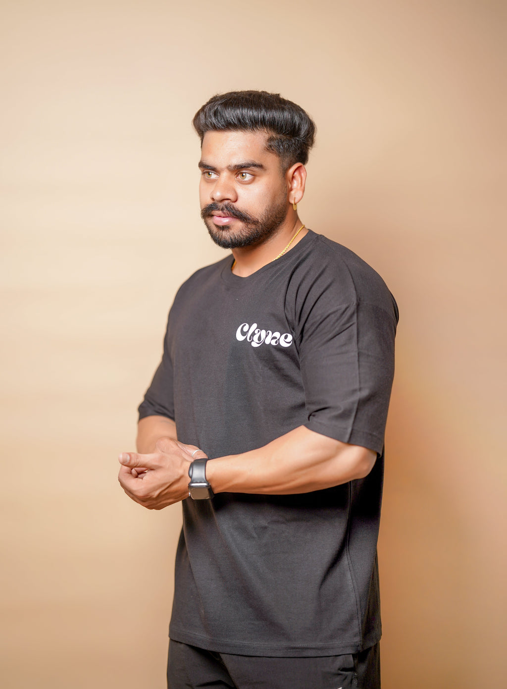 Baggy fit men’s T-shirt minimalist Streetwear Style